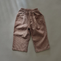 Brownie Line Pants – Weite Hose mit feinen Streifen