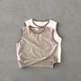 Cherry Tee – Verspieltes Tanktop mit süßem Kirschen-Print
