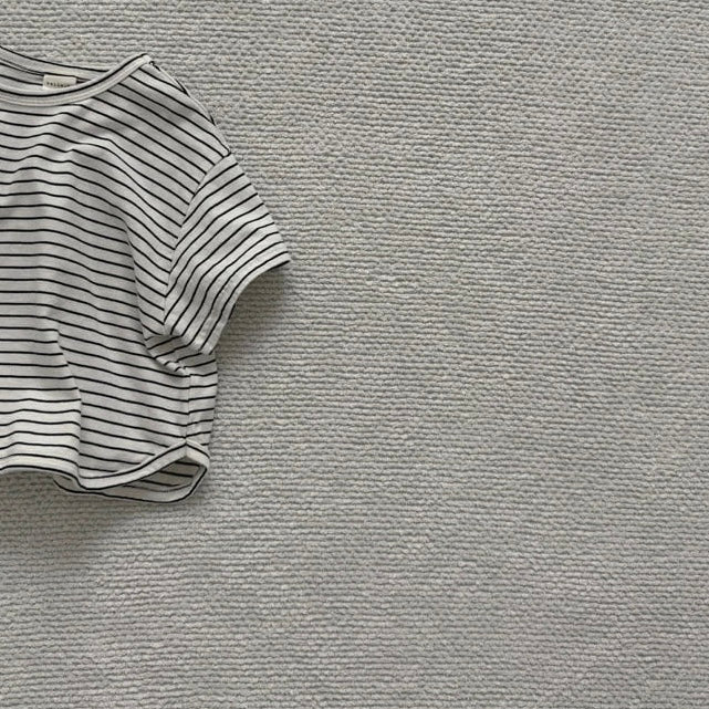 Bam Bam Stripes Tee – Oversized Shirt mit feinen Streifen