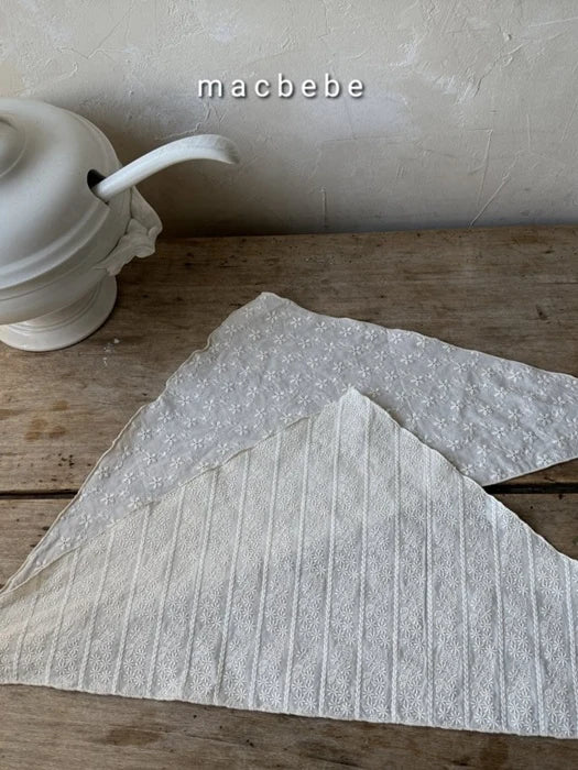 Little Foxx – Lace Kerchief