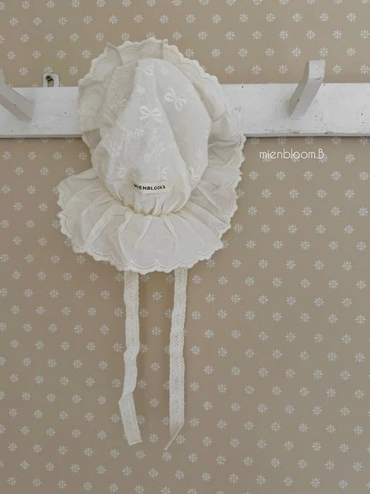 Little Foxx – Bebe Star Lace Hat