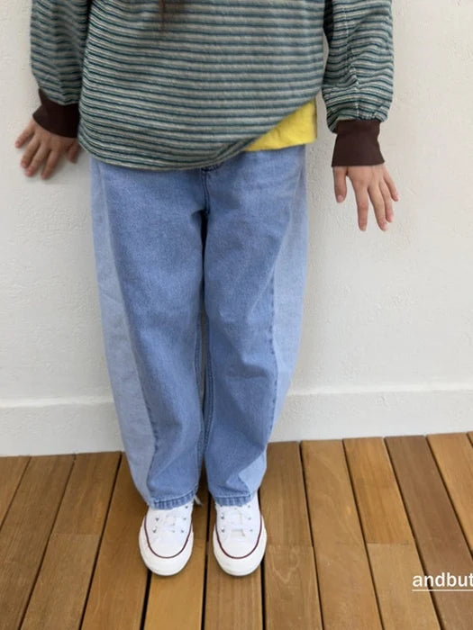 Little Foxx – Curved Contrast Denim