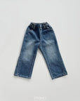 Little Foxx – Slit Flare Denim Pants
