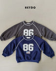 Little Foxx – 86 Raglan Sweatshirts