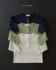 Little Foxx – Waffle Henley Neck Tee