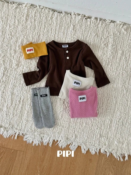 Little Foxx – Kitsch Button Tee