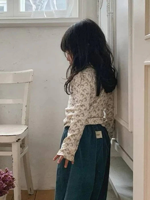 MBB Turtleneck Tee-Flower
