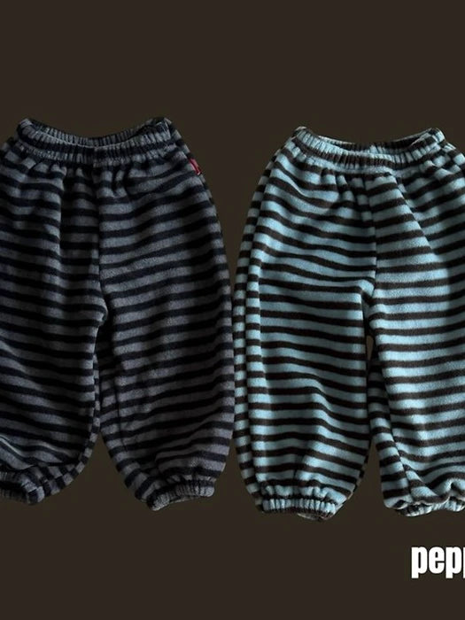 Oreo Fleece Jogger Pants von Pepper – Jogginghose für Kinder aus Korea
