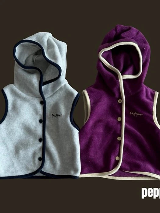 Polar Bear Hooded Vest von Pepper – Jacke für Kinder aus Korea