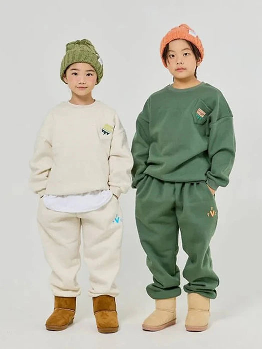 Outdoor Top &amp; Bottom Set (Fleece) von Ggomenge – Set für Kinder aus Korea