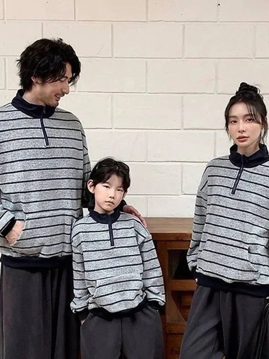 Little Foxx – Half Zip-Up Sweatshirt (Mom M~Daddy 2XL)