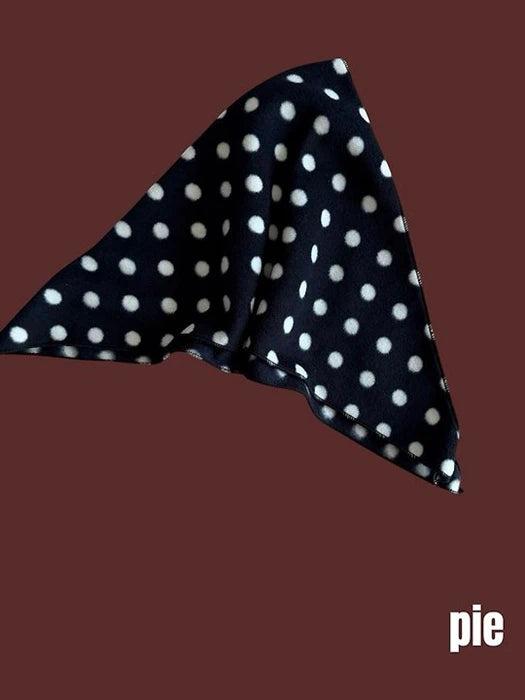 Little Foxx – Be Careful Of Cold Scarf
