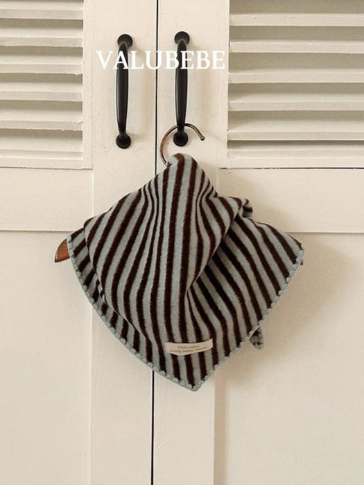 Little Foxx – Mellow Triangle Scarf