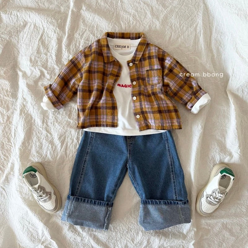Magic Embroidered Tee