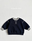 Line Sweatshirt