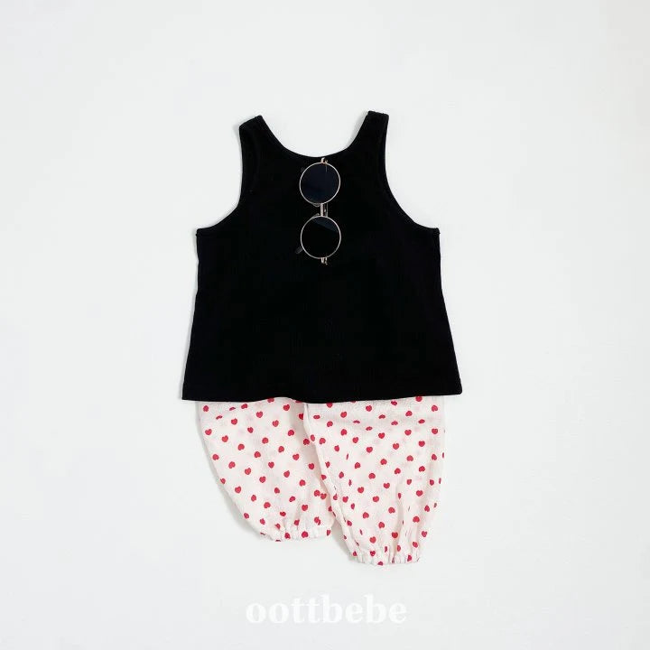 Simply Sleeveless Top