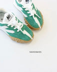 725 Sneakers