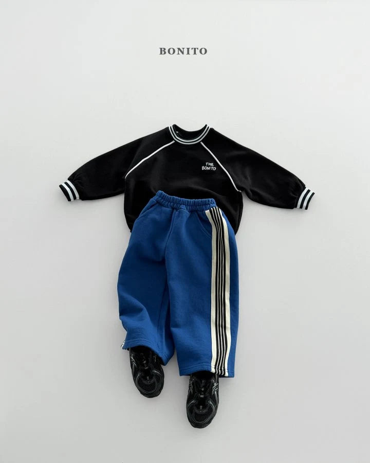 Double-Line Raglan Sweatshirt6_byLittleFox_jetztvorbestellen