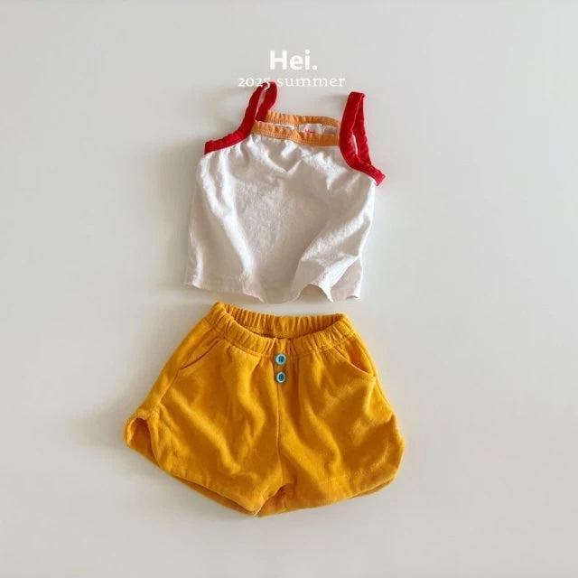 Chewing Sleeveless Top