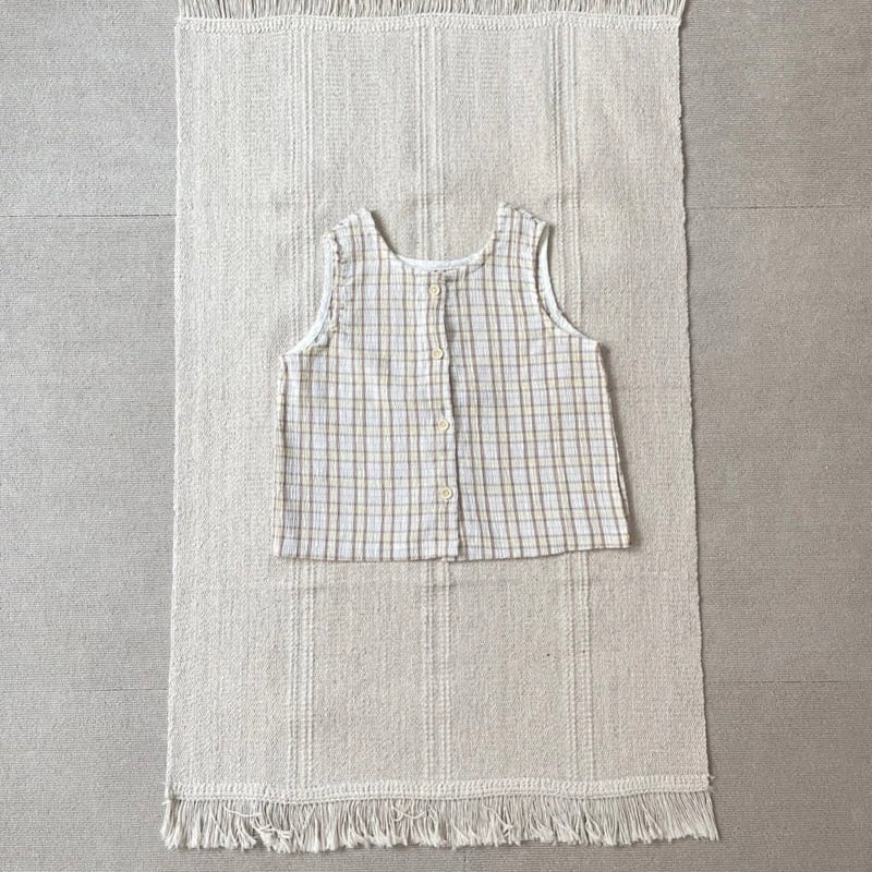 Tour Check Sleeveless Top