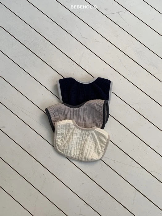 Chichi Cape_byLittleFox_jetztvorbestellen