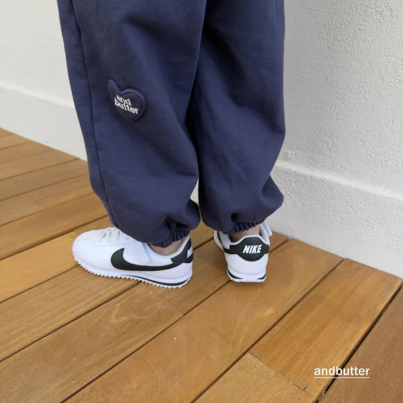 Little Foxx – Mini Heart Jogger Pants