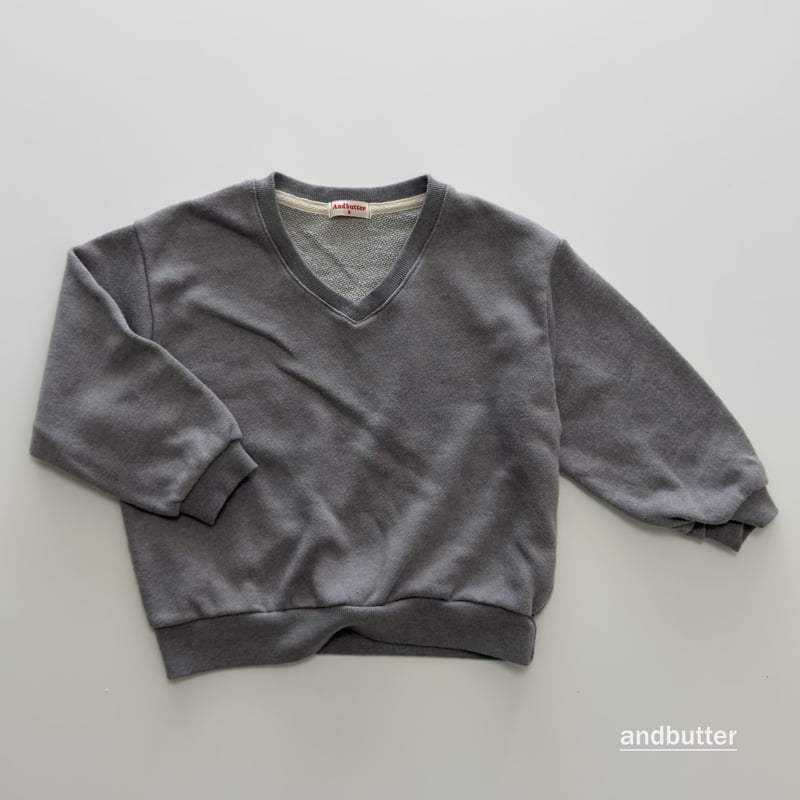 Little Foxx – Soft V-Neck Sweatshirt