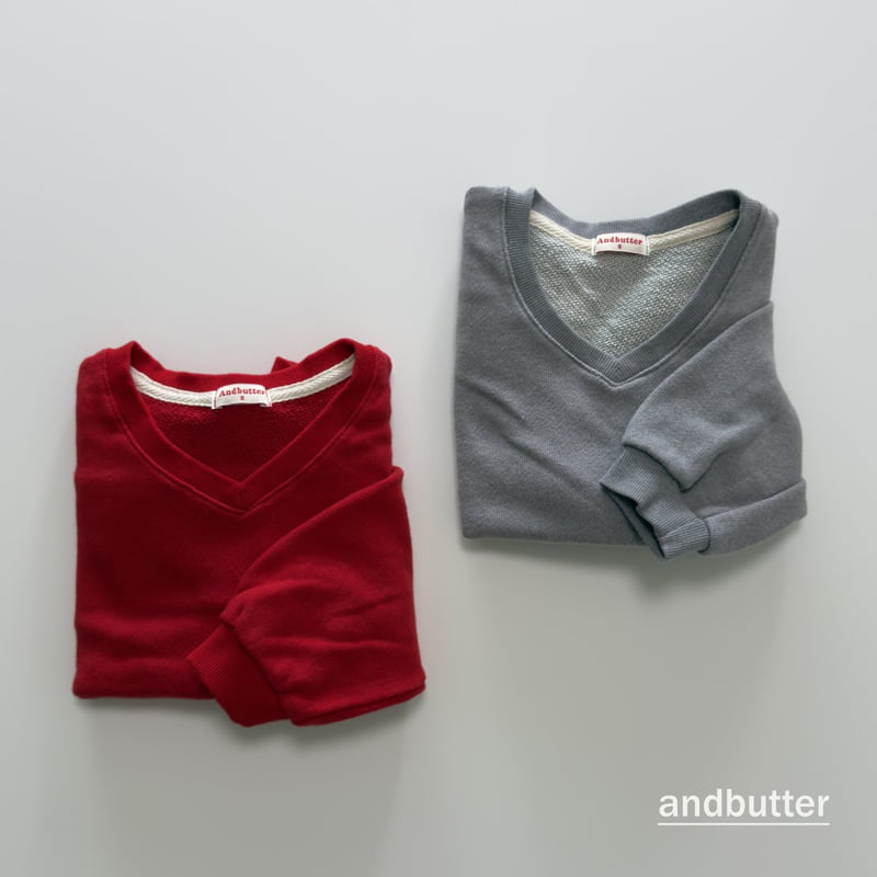 Little Foxx – Soft V-Neck Sweatshirt