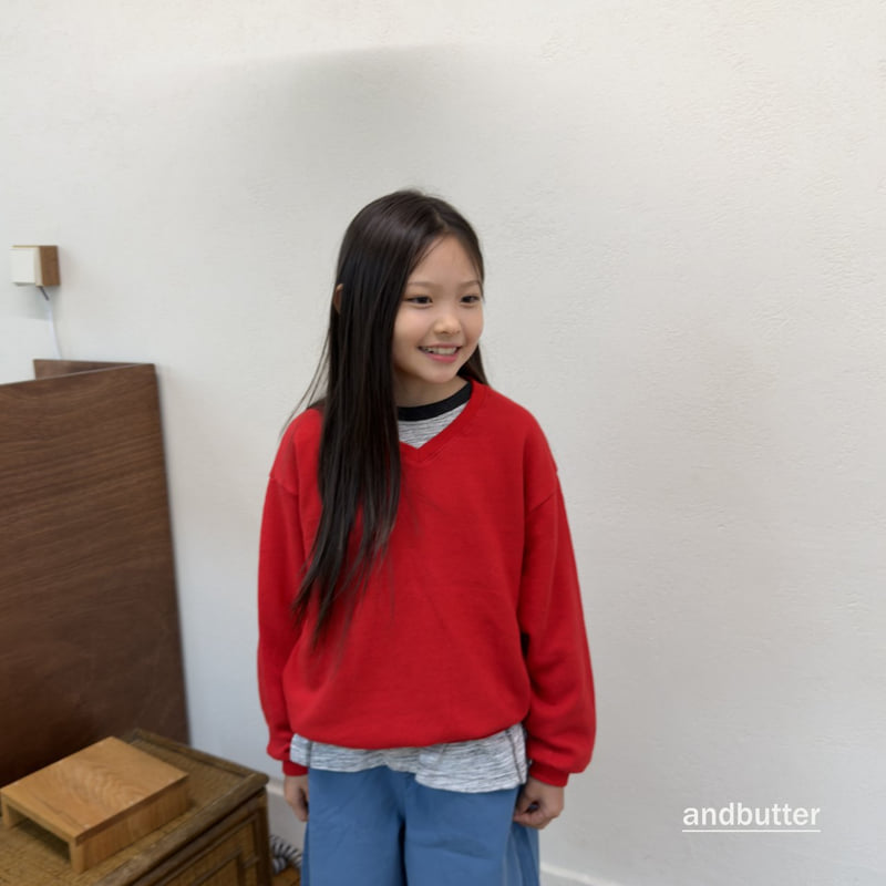 Little Foxx – Soft V-Neck Sweatshirt