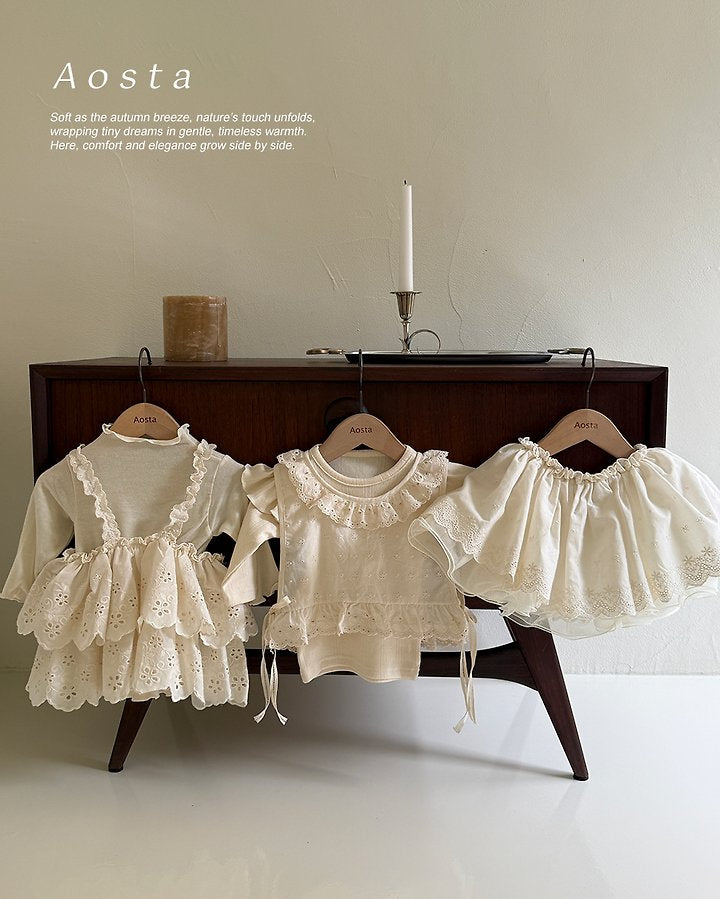 Little Foxx – Lace Cancan Blouse