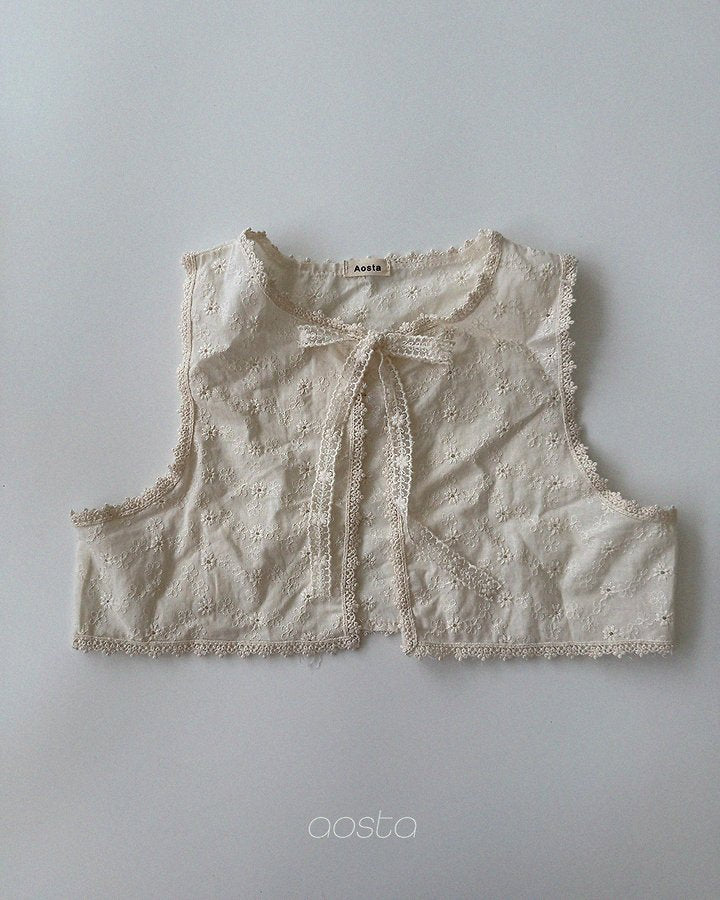 Little Foxx – Lace Open Vest