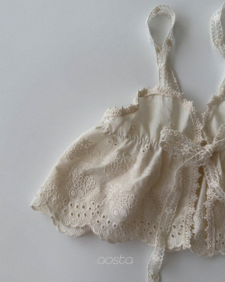 Little Foxx – Lace Bustier