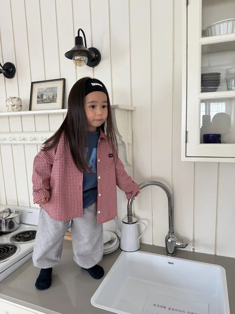 Little Foxx – Clean Shirts