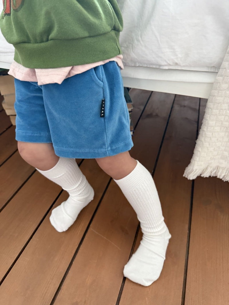 Little Foxx – Cube Velvet Shorts