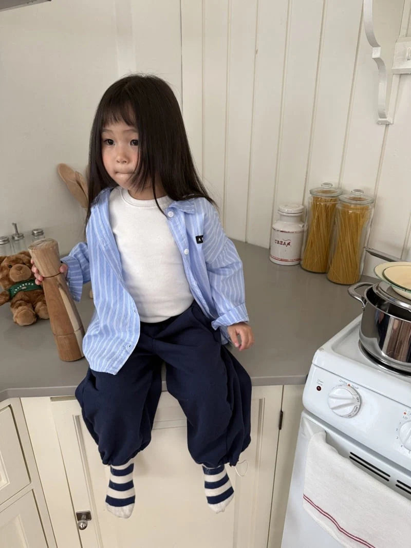 Little Foxx – Clean Shirts