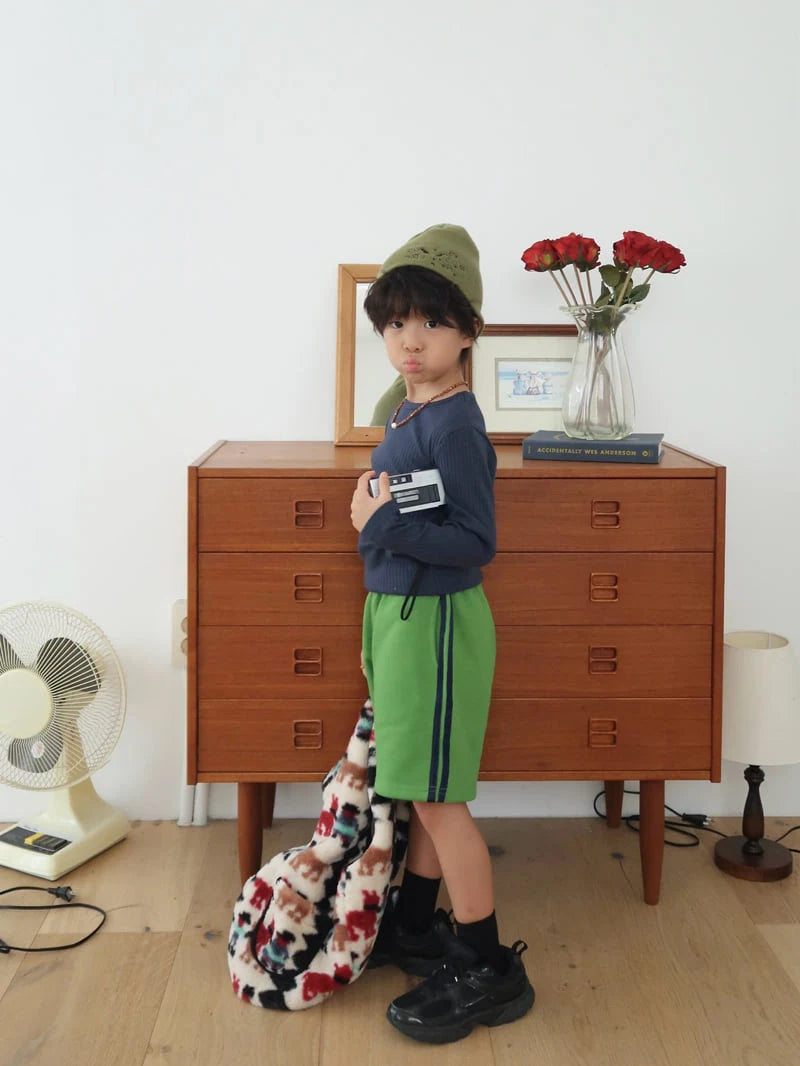 Little Foxx – Tape Middle Shorts