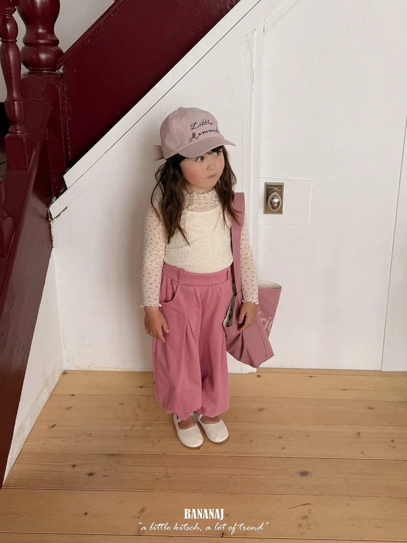 Little Foxx – Rose Turtleneck Tee