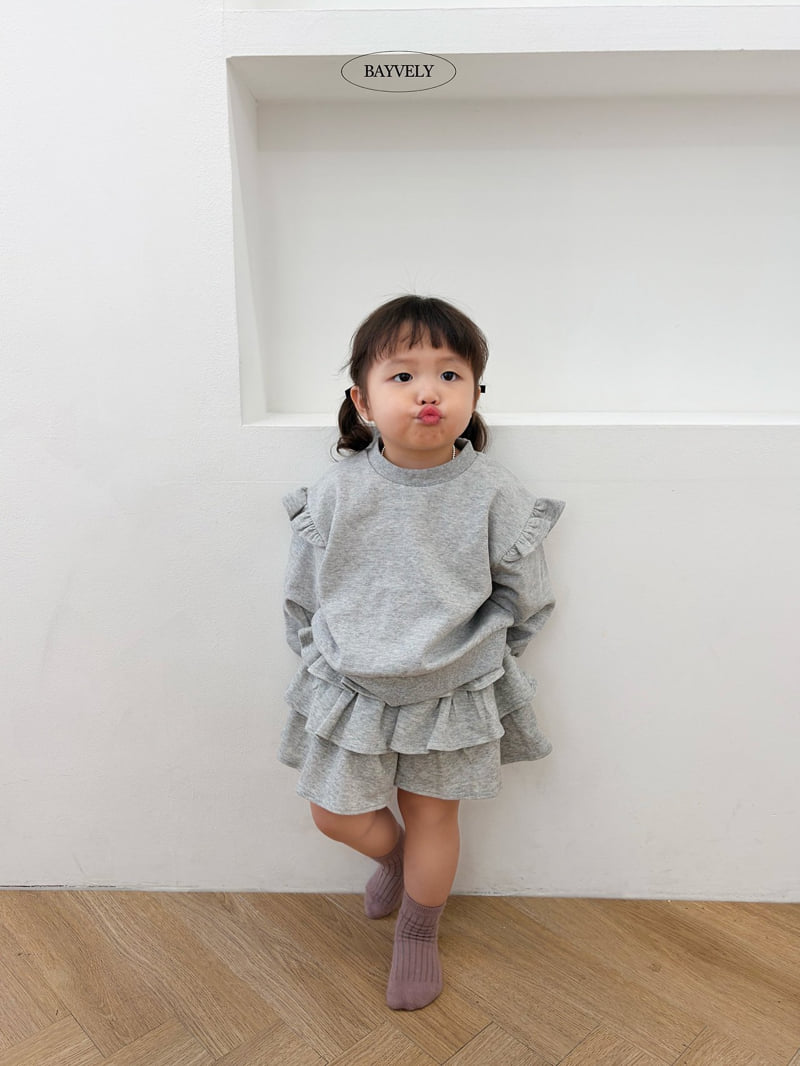 Little Foxx – Wing Frill Sweatshirt