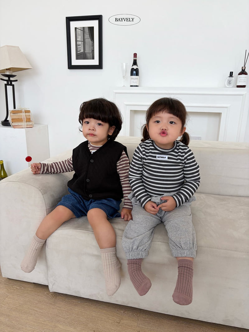 Little Foxx – Diamond Knit Vest