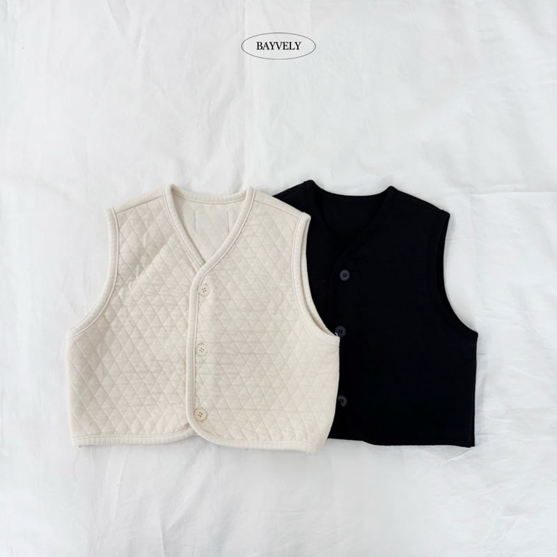 Little Foxx – Diamond Knit Vest