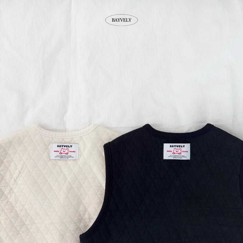 Little Foxx – Diamond Knit Vest