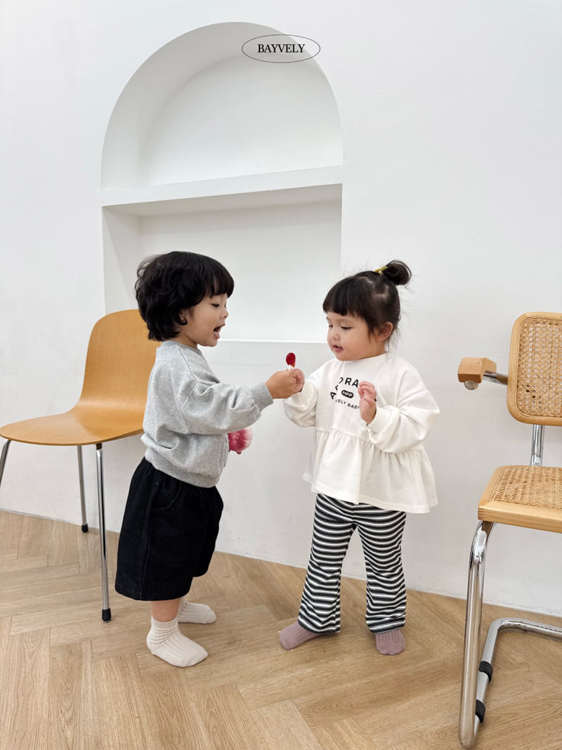 Little Foxx – Lovely Frill Sweatshirt