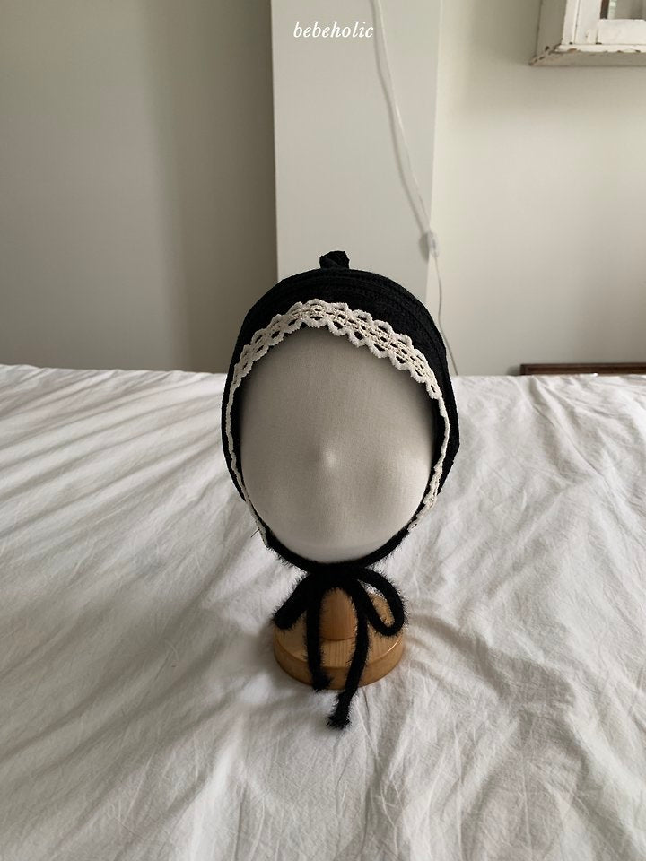 Little Foxx – Cable Knit Bonnet