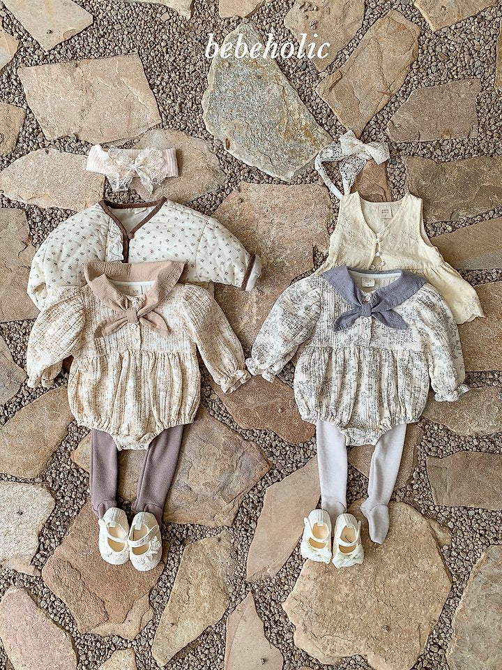 Little Foxx – Bri Cape Suit