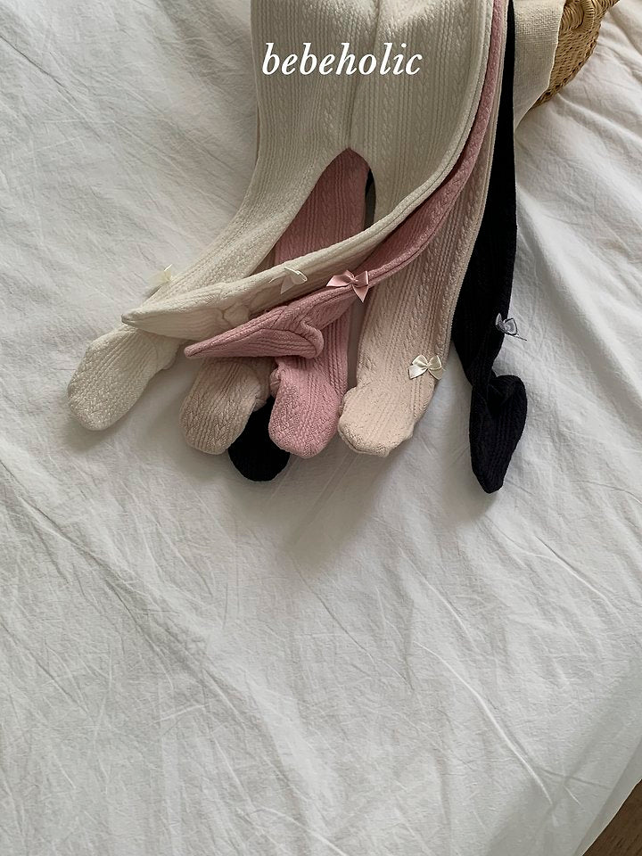 Little Foxx – Tone Tone Ribbon Footed Leggings