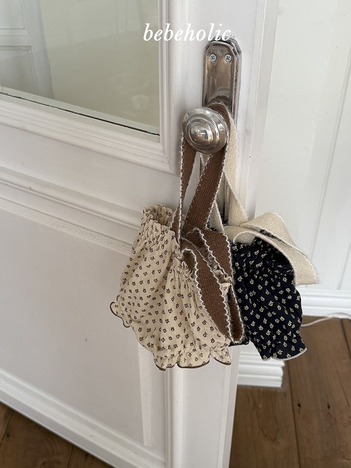 Little Foxx – Leaf Suspender Bloomers
