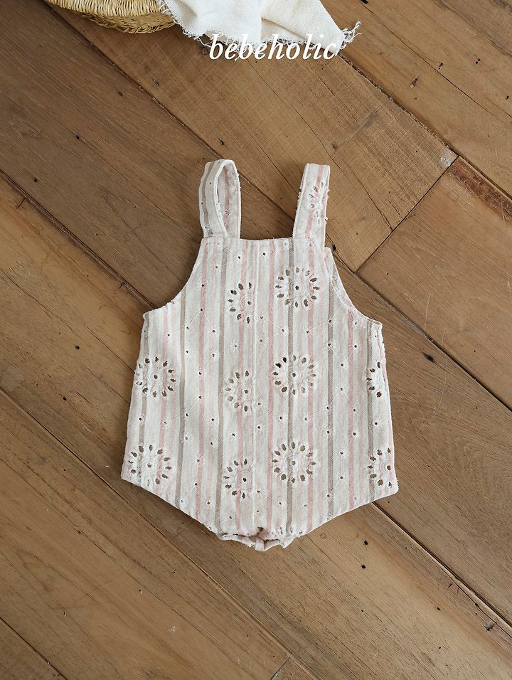 Little Foxx – Deli Suspender Suit