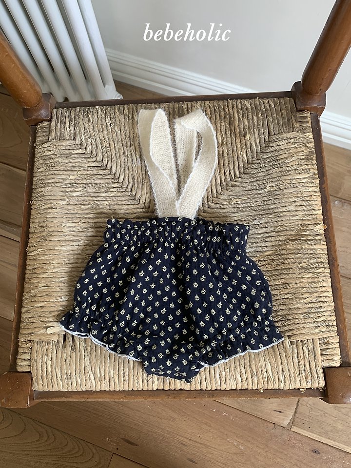 Little Foxx – Leaf Suspender Bloomers