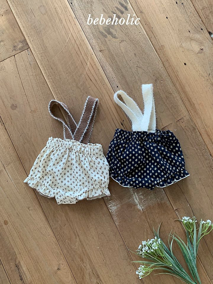 Little Foxx – Leaf Suspender Bloomers