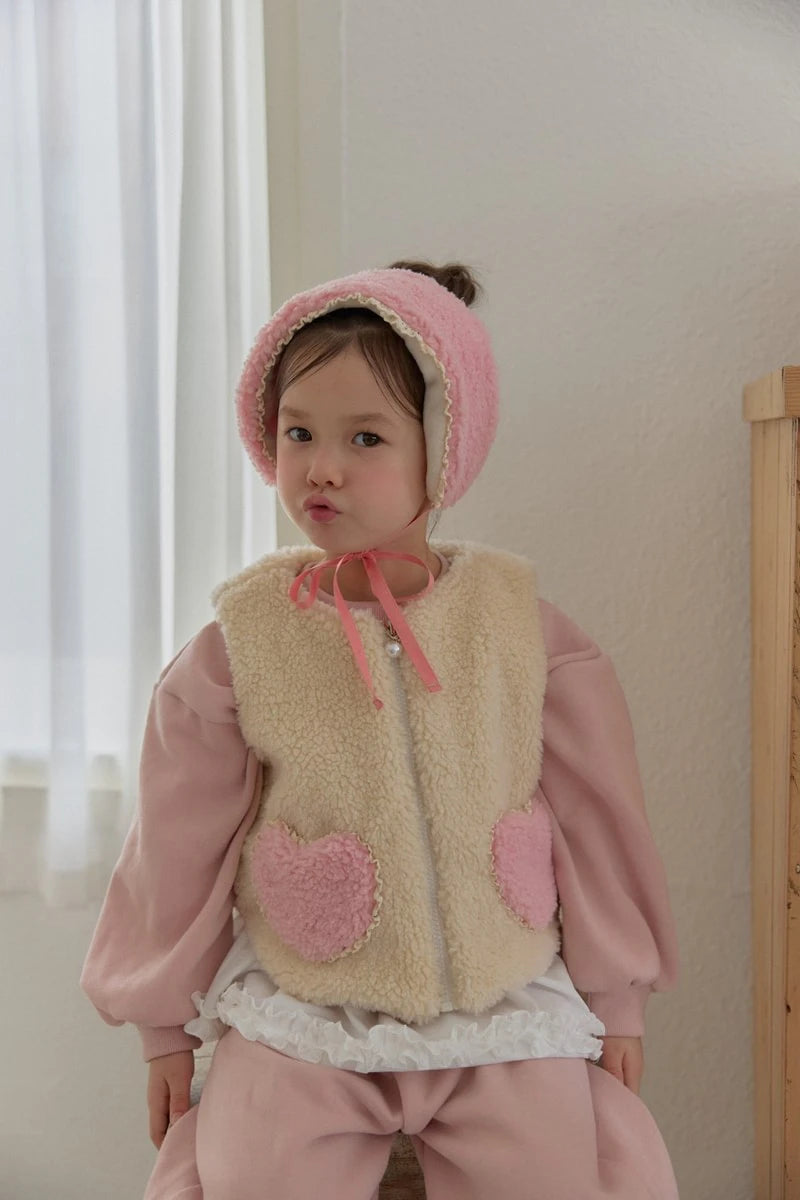 Little Foxx – Monggle Fur Vest + Warmer Set